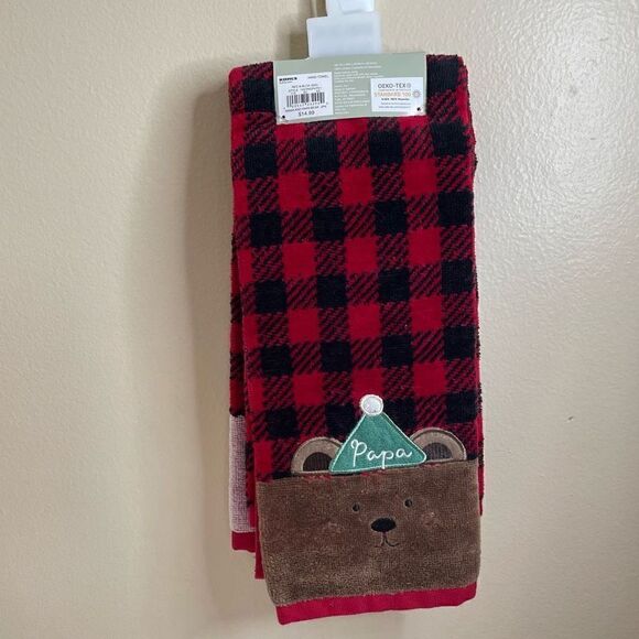 New! Set of 2| Hand towel| St. Nicholas Square - Picture 2 of 8